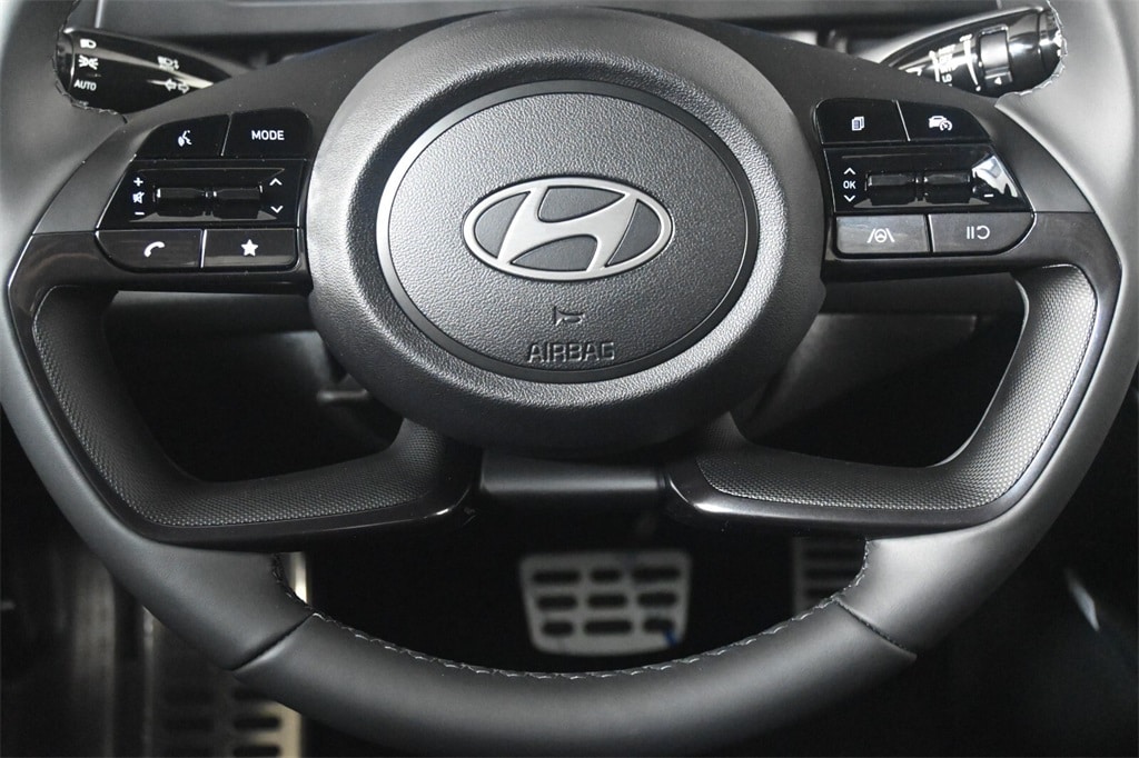 Thumbnail: 2025 Hyundai Elantra - 15