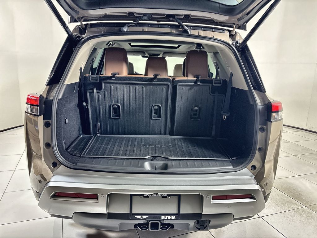 Thumbnail: 2025 Nissan Pathfinder - 21