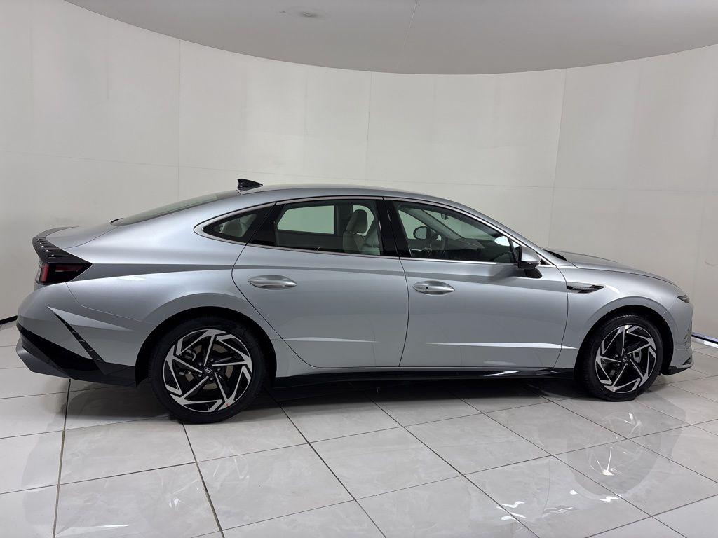 Thumbnail: 2026 Hyundai Sonata - 6