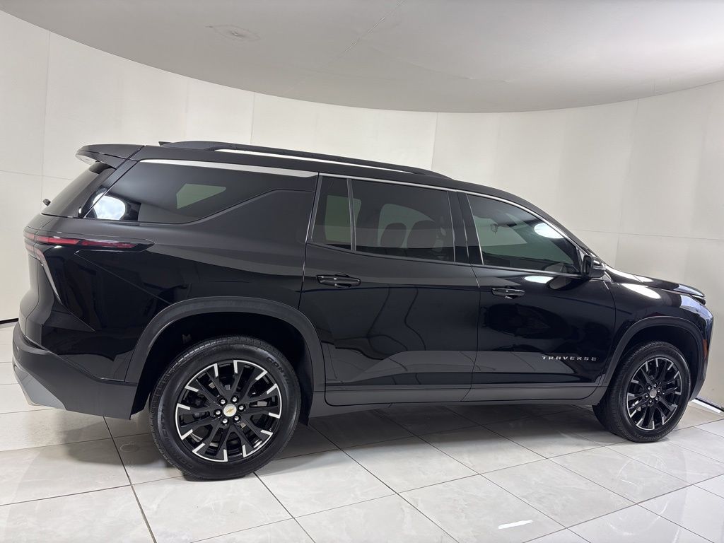 Thumbnail: 2025 Chevrolet Traverse - 6