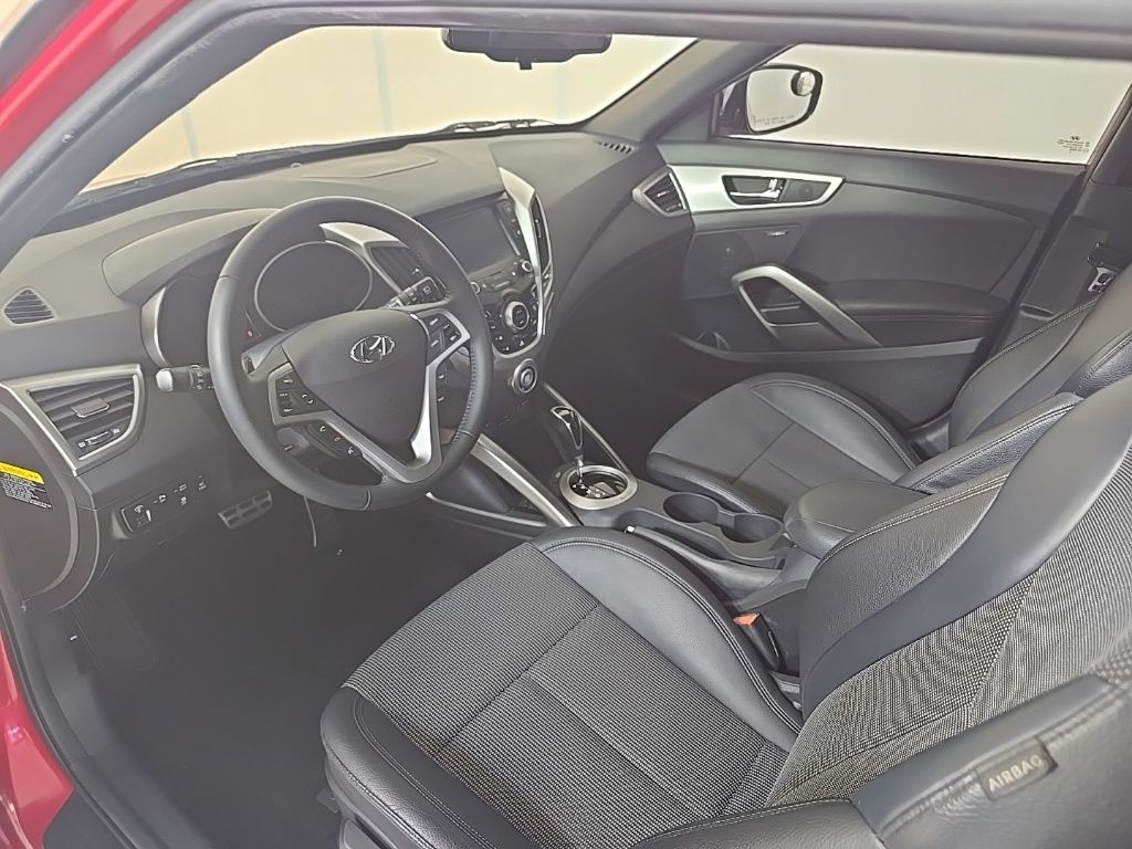 Thumbnail: 2016 Hyundai Veloster - 15