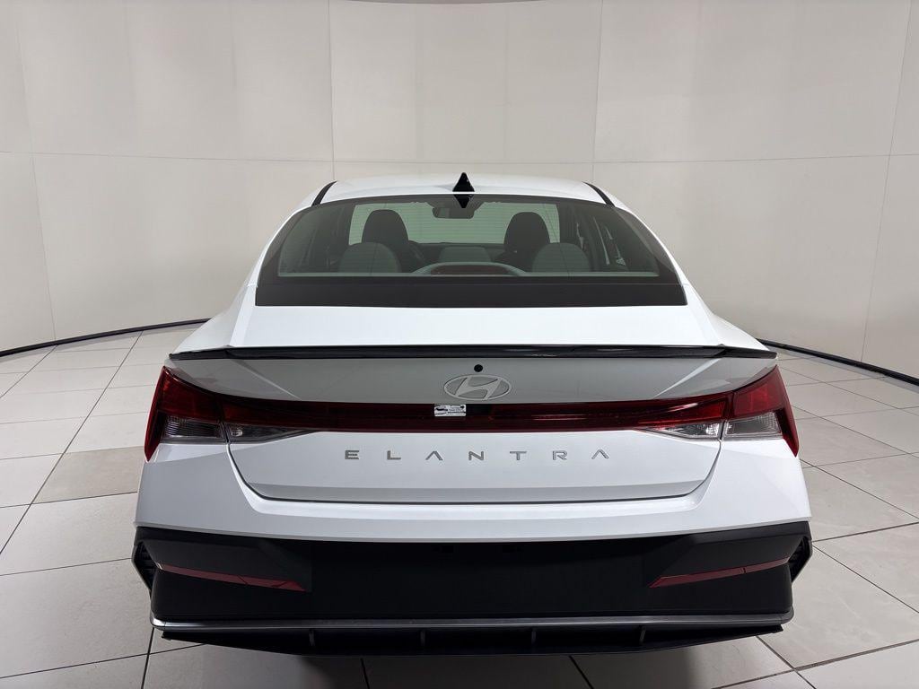 Thumbnail: 2026 Hyundai Elantra - 5