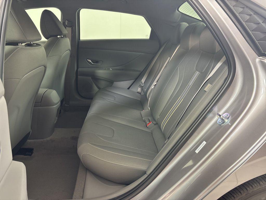 Thumbnail: 2026 Hyundai Elantra - 18