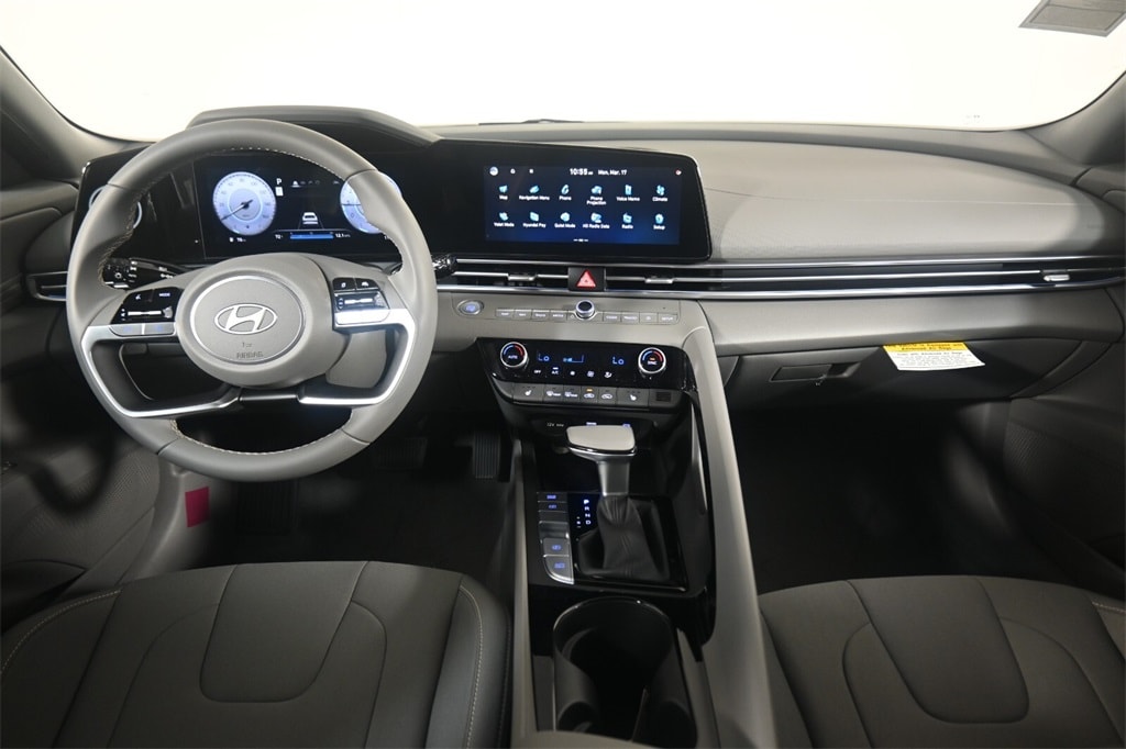 Thumbnail: 2025 Hyundai Elantra - 14