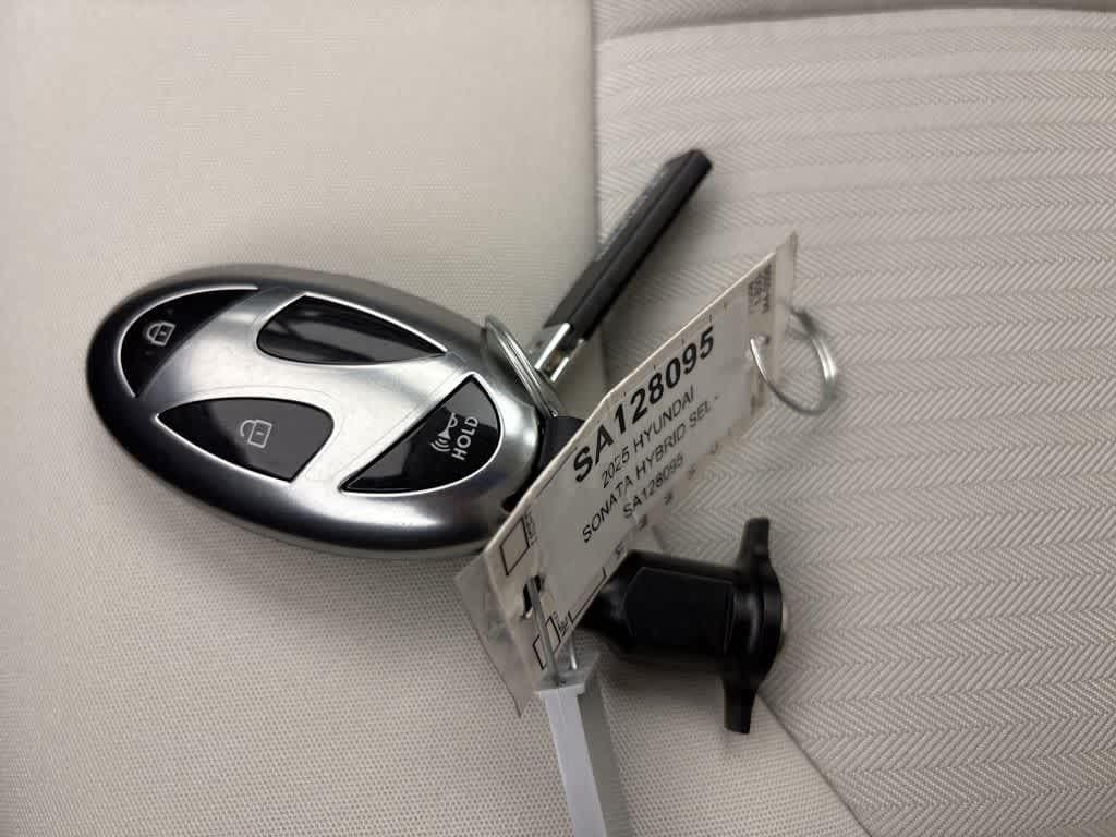 Thumbnail: 2025 Hyundai Sonata - 28