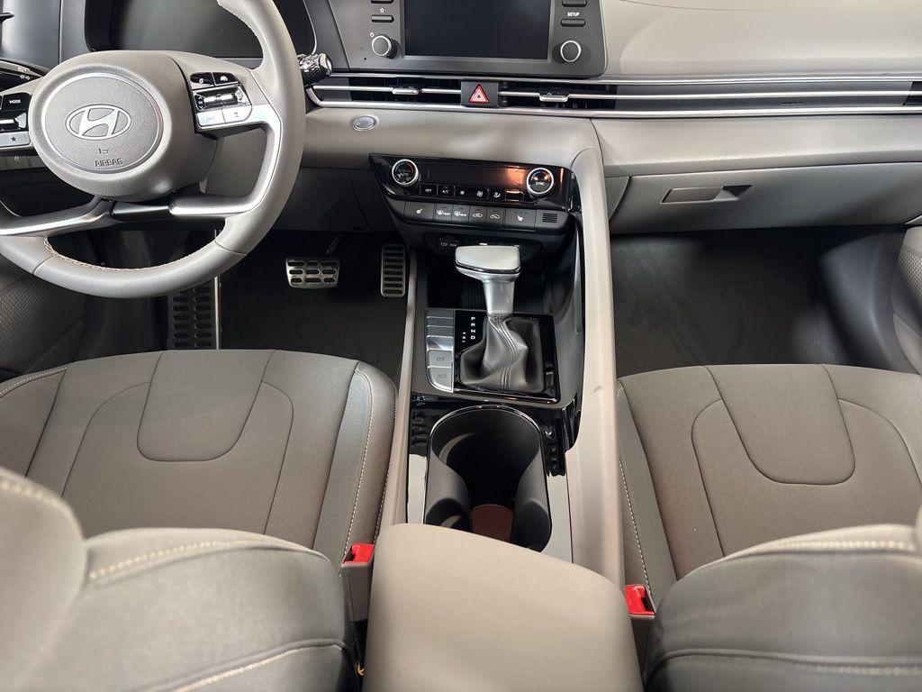 Thumbnail: 2026 Hyundai Elantra - 22