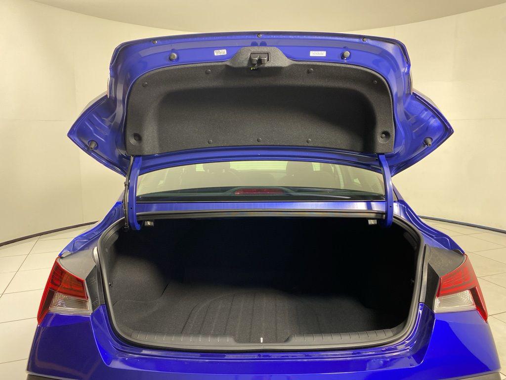 Thumbnail: 2025 Hyundai Elantra - 24