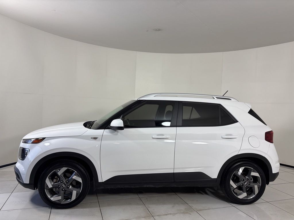 Used 2023 Hyundai Venue SEL SUV