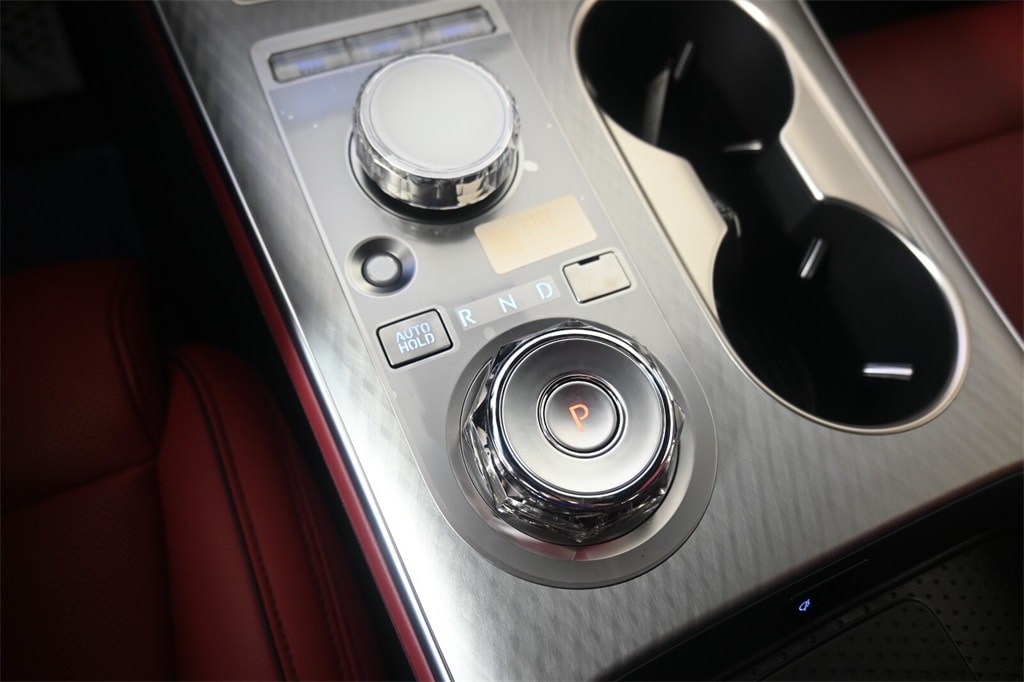 Thumbnail: 2026 Genesis GV70 - 21