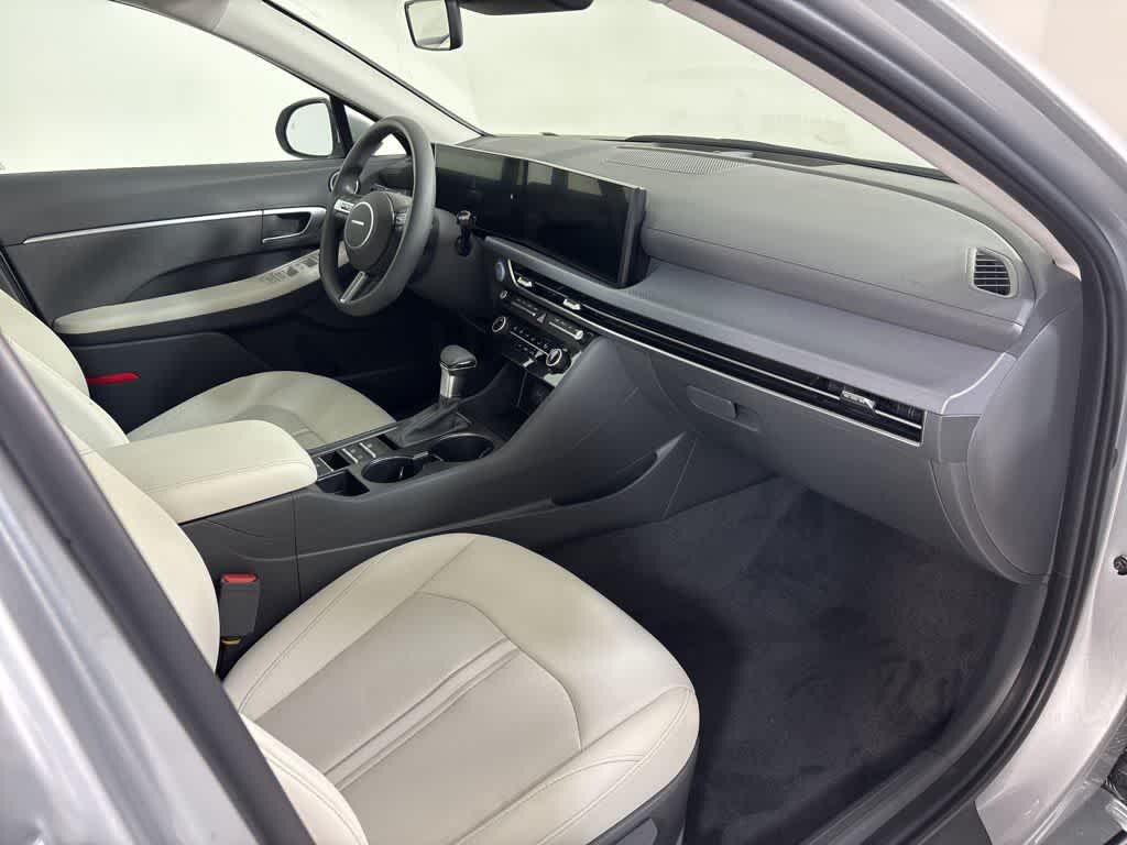 Thumbnail: 2025 Hyundai Sonata - 13