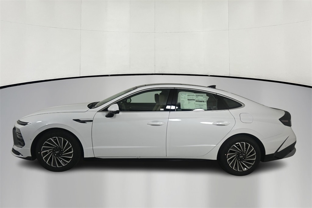 Thumbnail: 2025 Hyundai Sonata - 4