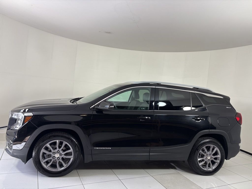 Used 2023 GMC Terrain SLT SUV