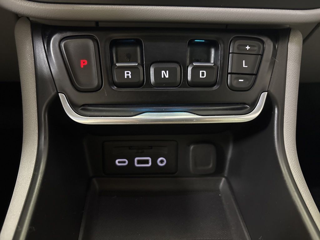 Thumbnail: 2021 GMC Terrain - 28