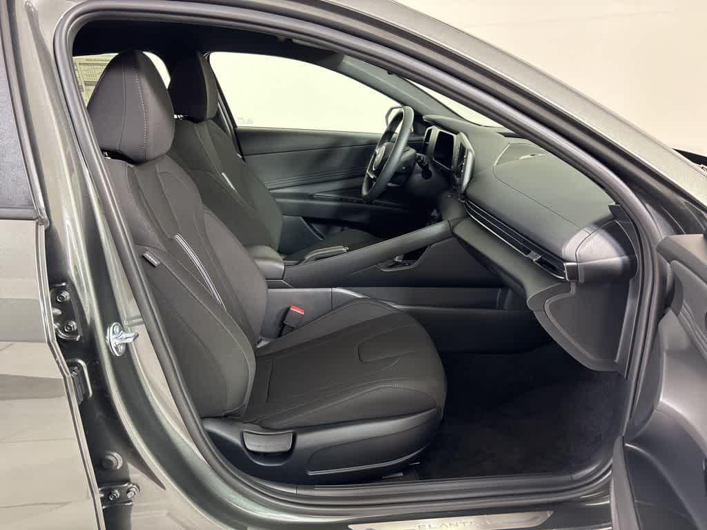 Thumbnail: 2026 Hyundai Elantra - 12