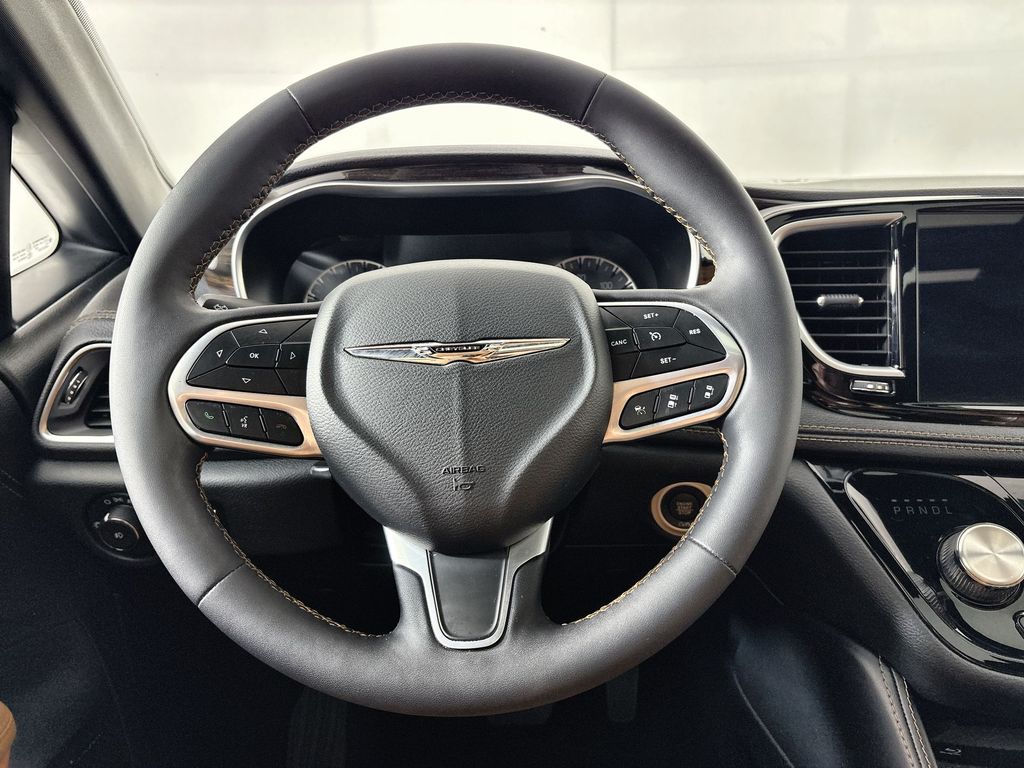 2023 Chrysler Pacifica Pinnacle - Photo 11