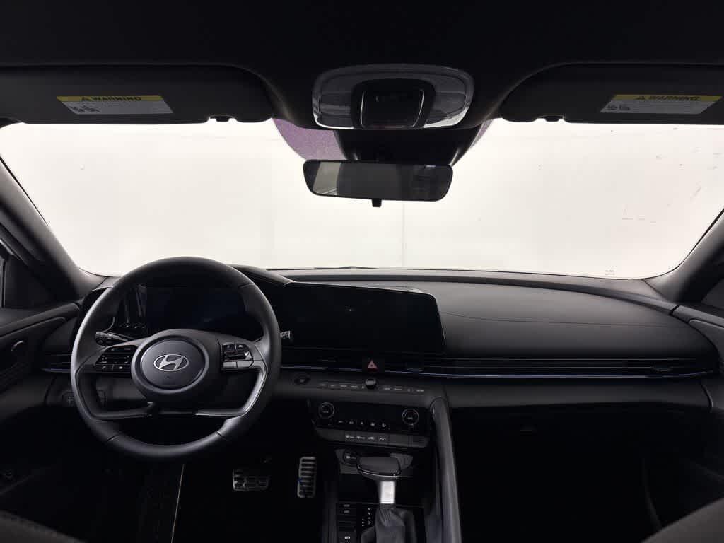 Thumbnail: 2025 Hyundai Elantra - 18