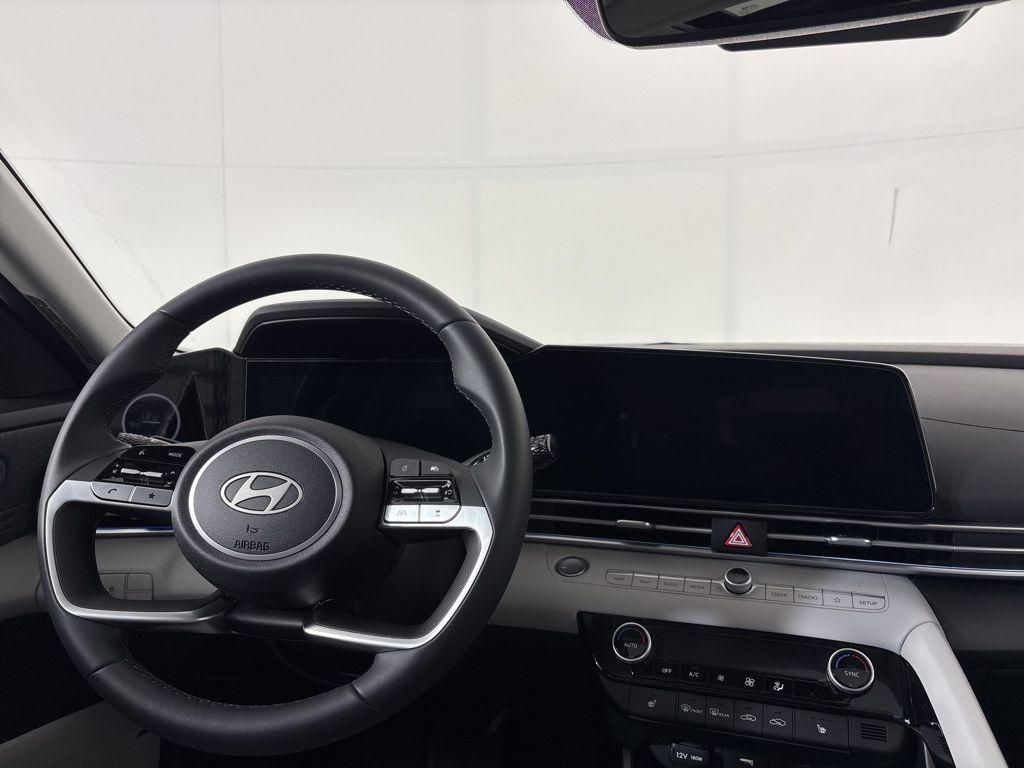 Thumbnail: 2026 Hyundai Elantra - 21