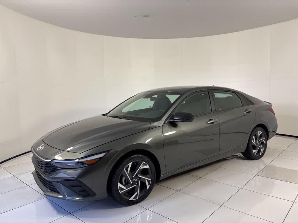 New 2025 Hyundai Elantra Hybrid SEL Sport Sedan