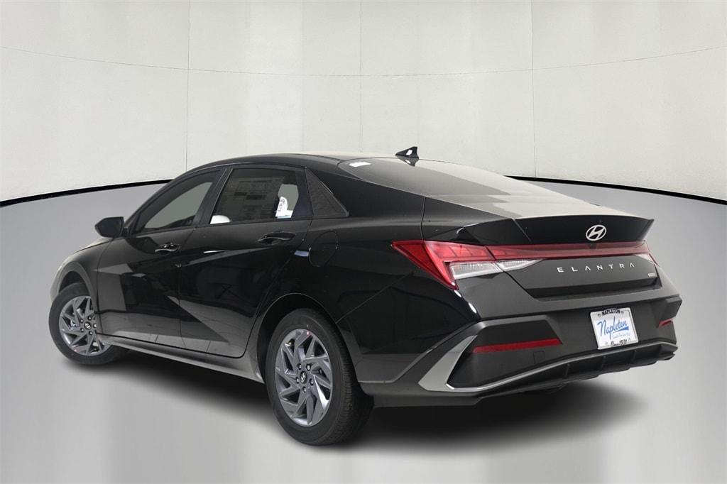 Thumbnail: 2025 Hyundai Elantra - 5