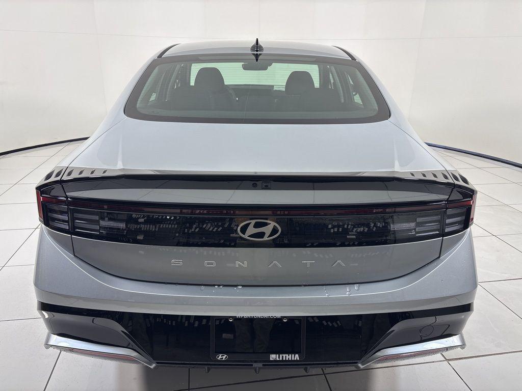 Thumbnail: 2026 Hyundai Sonata - 4