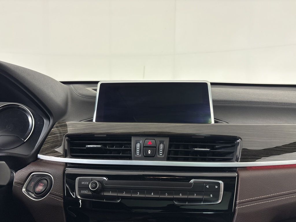 Thumbnail: 2021 BMW X1 - 25