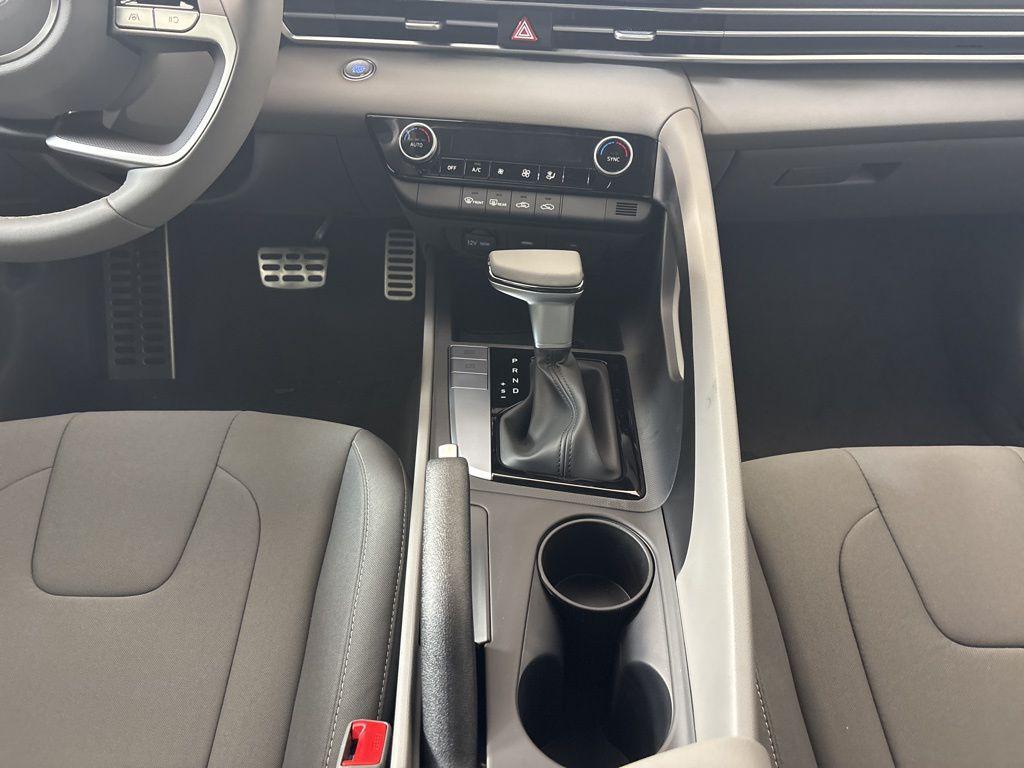 Thumbnail: 2026 Hyundai Elantra - 22