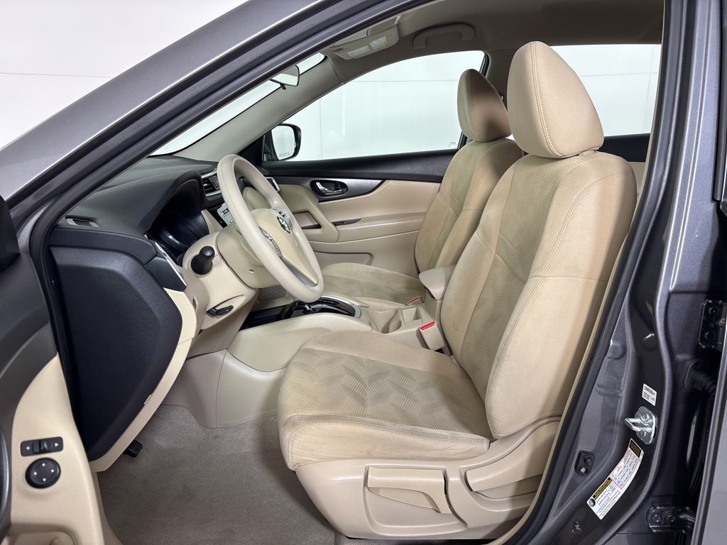 Thumbnail: 2015 Nissan Rogue - 14