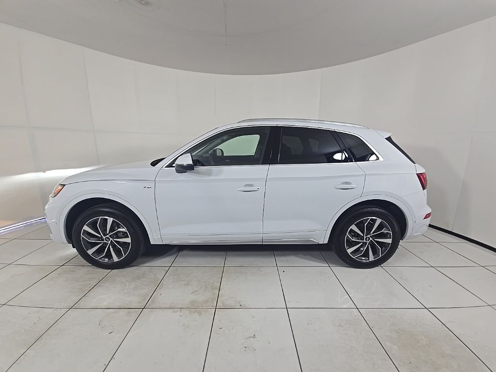 Thumbnail: 2024 Audi Q5 - 8