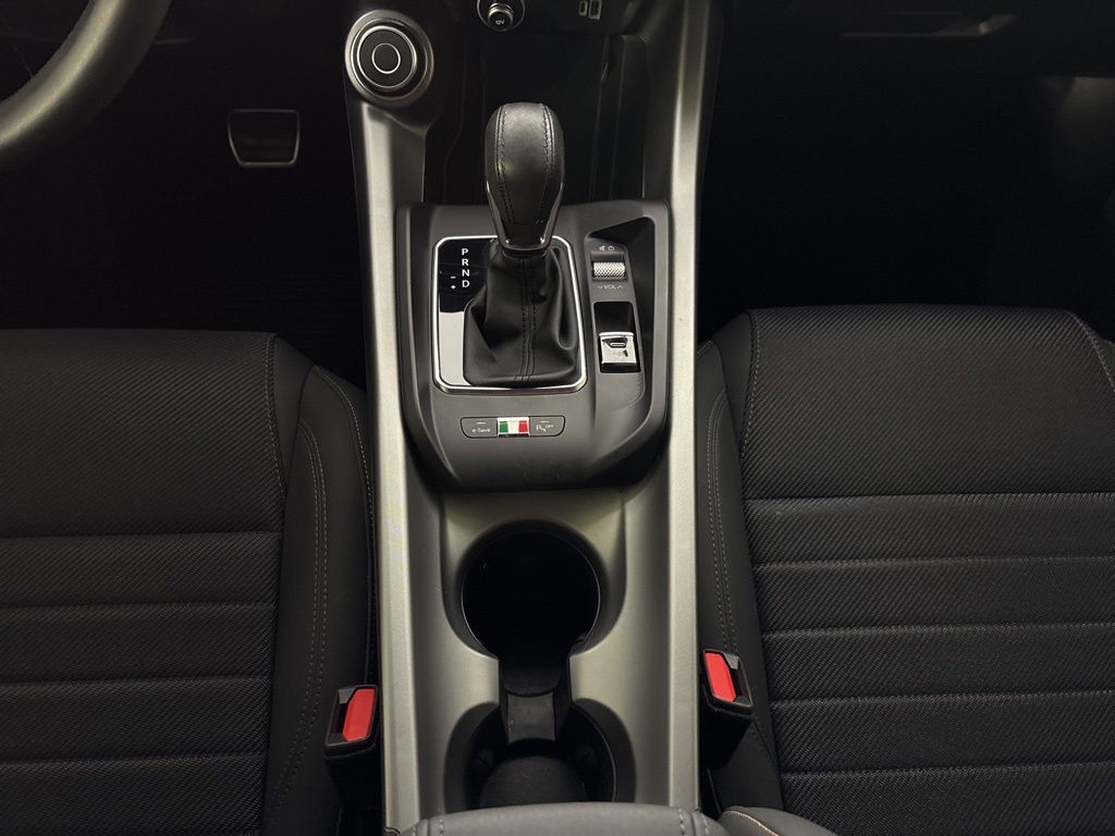 Thumbnail: 2024 Alfa Romeo Tonale - 26