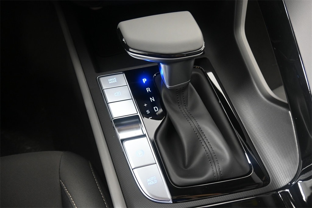 Thumbnail: 2025 Hyundai Elantra - 21