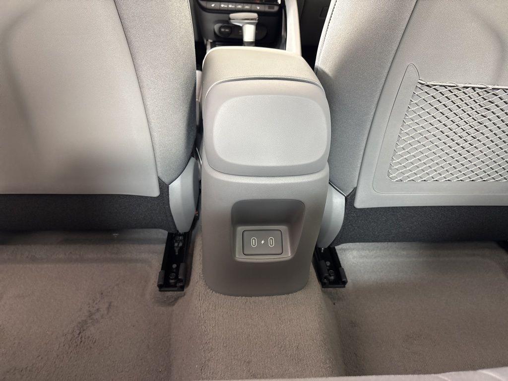 Thumbnail: 2026 Hyundai Elantra - 23