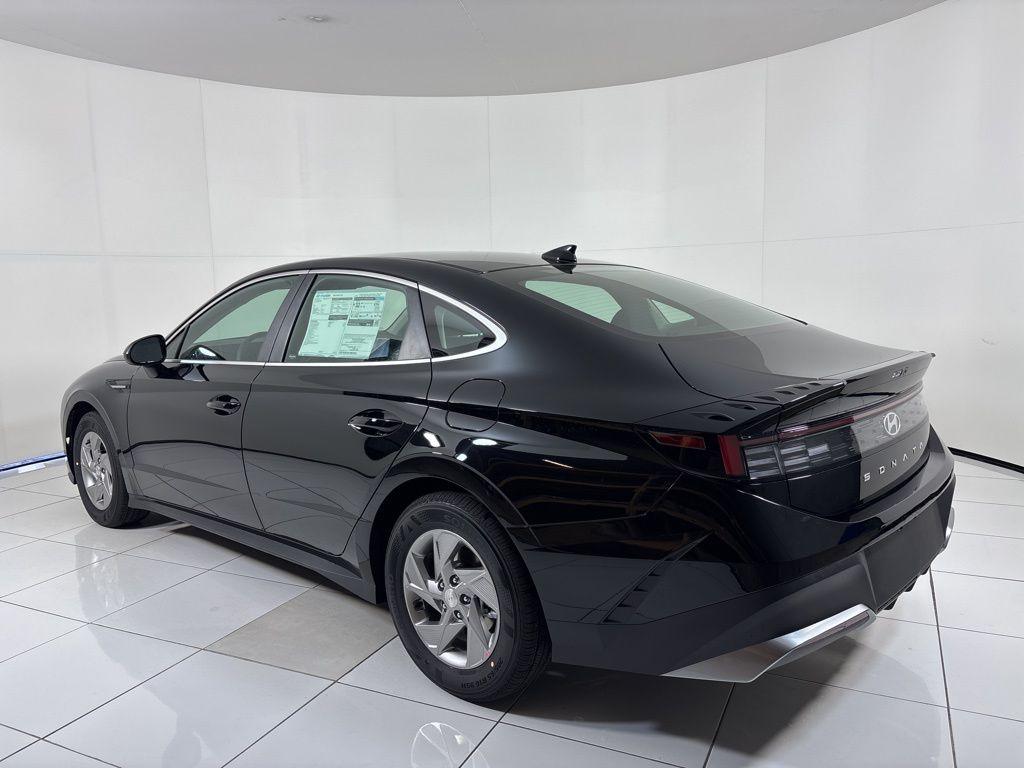 Thumbnail: 2026 Hyundai Sonata - 3