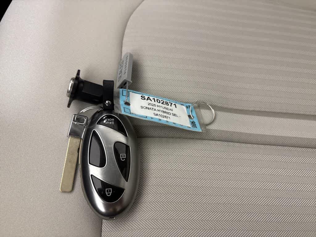 Thumbnail: 2025 Hyundai Sonata - 28