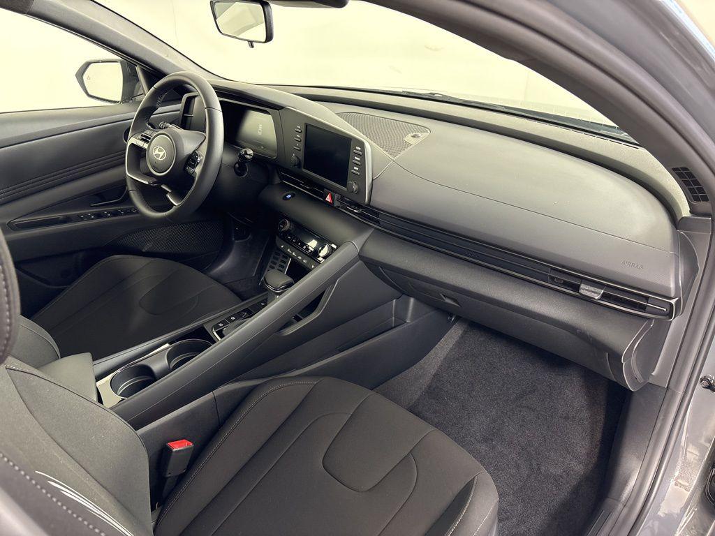 Thumbnail: 2026 Hyundai Elantra - 13