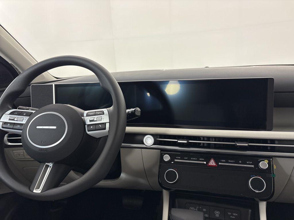 Thumbnail: 2026 Hyundai Tucson - 18