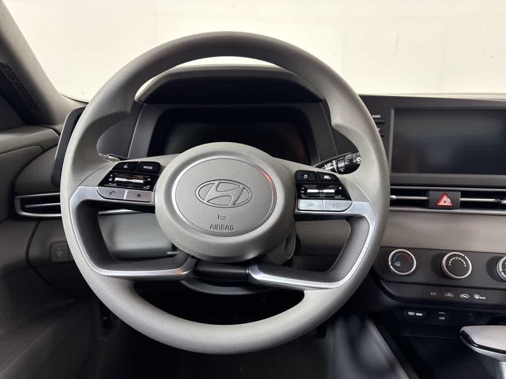 Thumbnail: 2025 Hyundai Elantra - 20