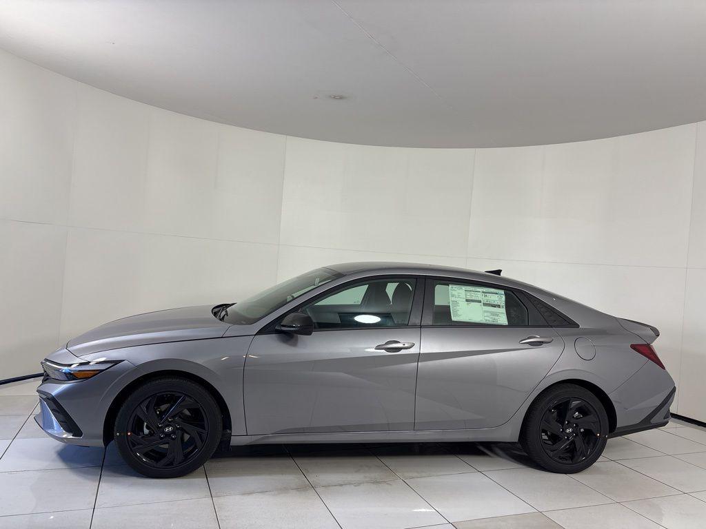 Thumbnail: 2026 Hyundai Elantra - 2