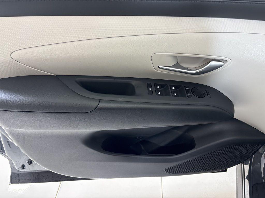 Thumbnail: 2026 Hyundai Tucson - 12