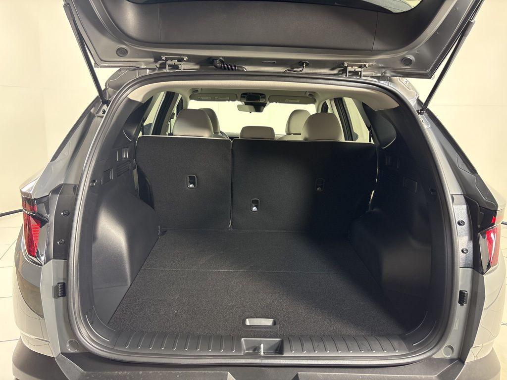 Thumbnail: 2026 Hyundai Tucson - 26