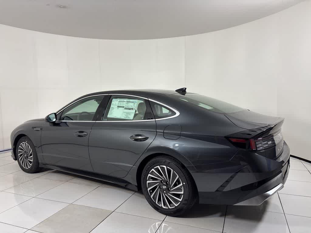 Thumbnail: 2025 Hyundai Sonata - 3