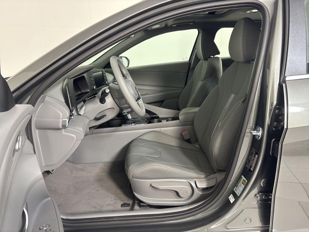 Thumbnail: 2026 Hyundai Elantra - 14