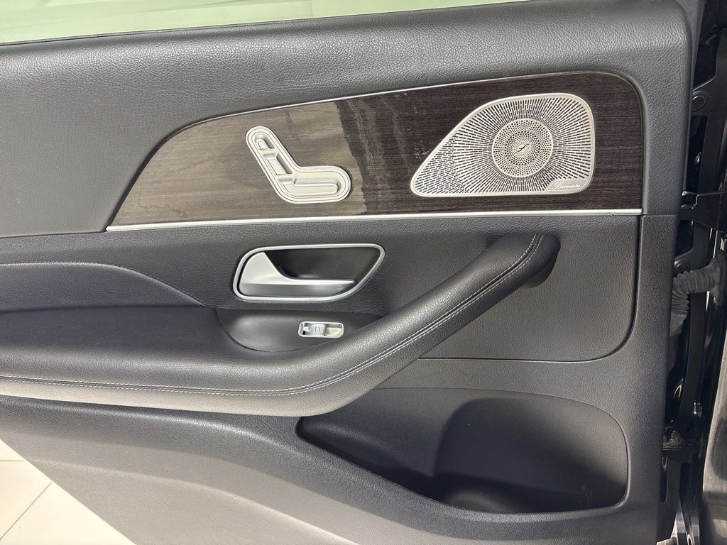 Thumbnail: 2021 Mercedes-Benz GLS - 24