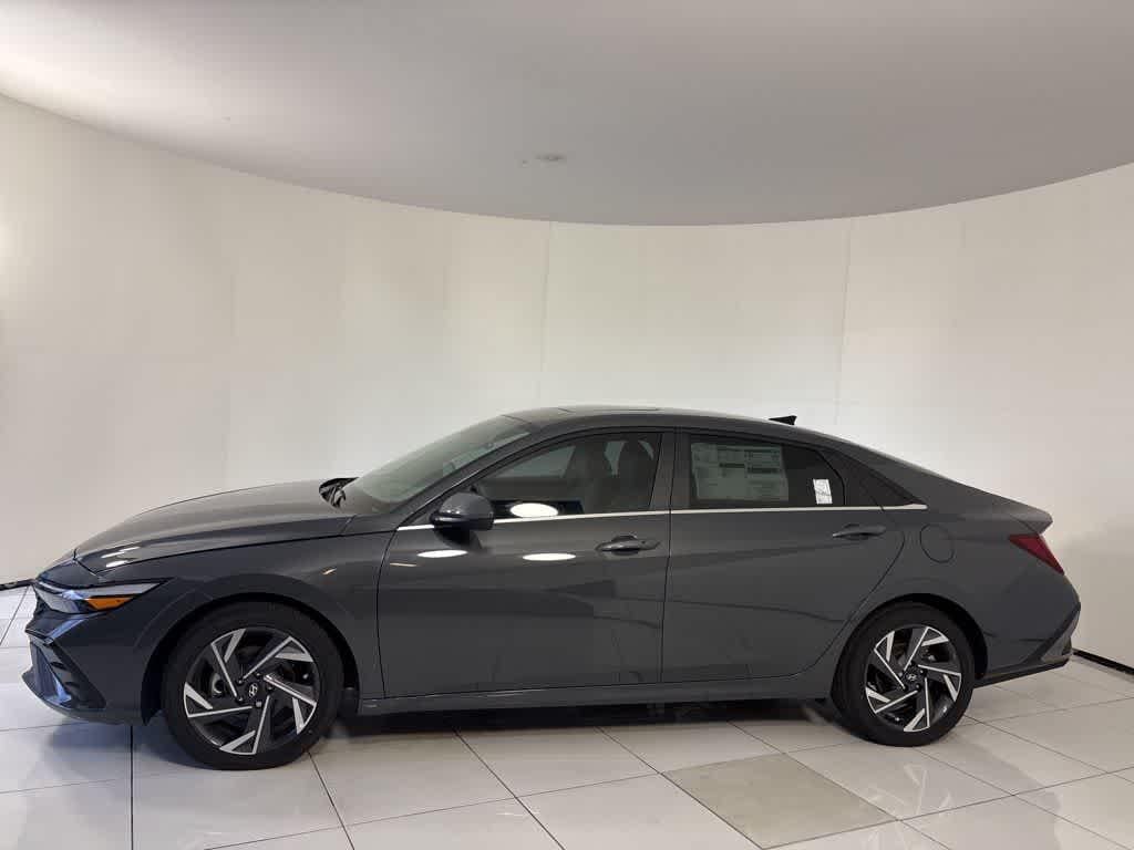 Thumbnail: 2025 Hyundai Elantra - 2