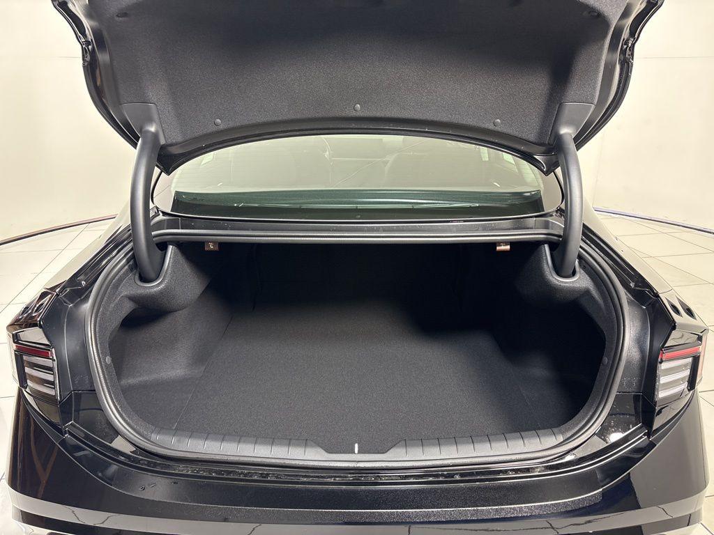 Thumbnail: 2026 Hyundai Sonata - 23