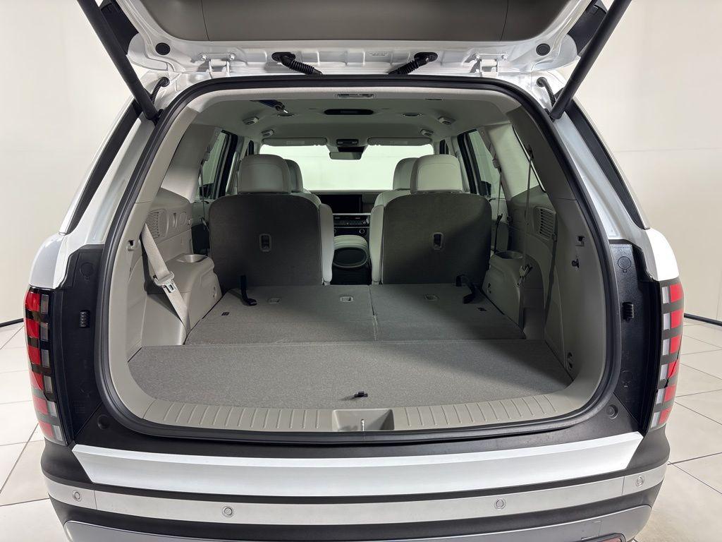 Thumbnail: 2026 Hyundai Palisade - 29