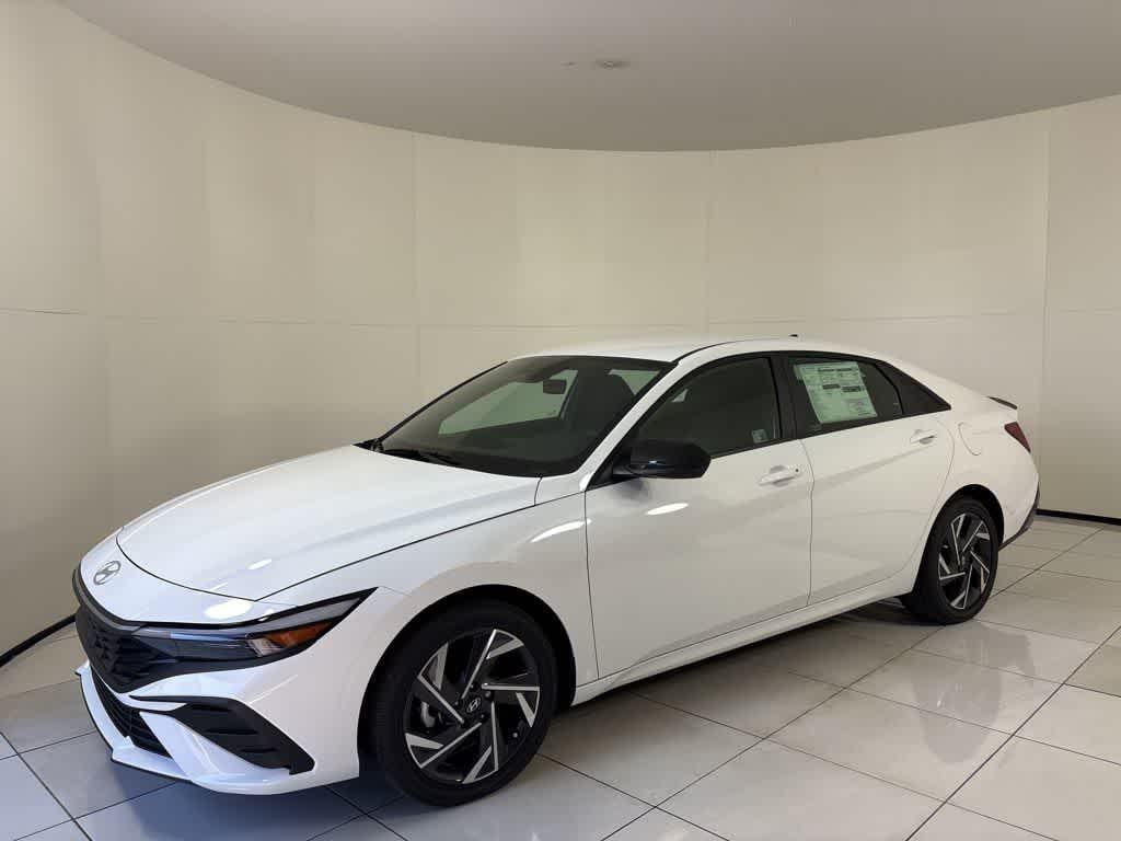 Thumbnail: 2025 Hyundai Elantra - 1