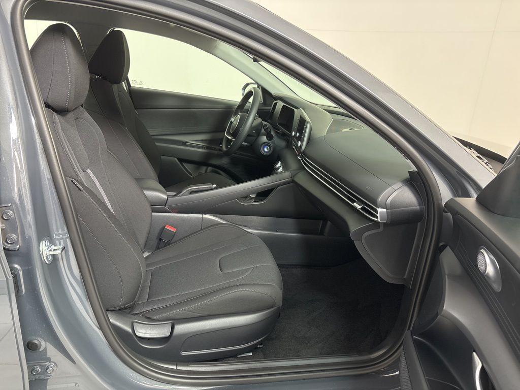 Thumbnail: 2026 Hyundai Elantra - 12
