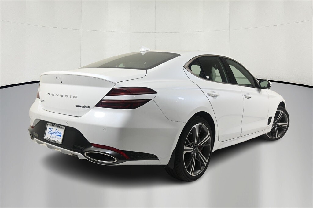 Thumbnail: 2025 Genesis G70 - 7