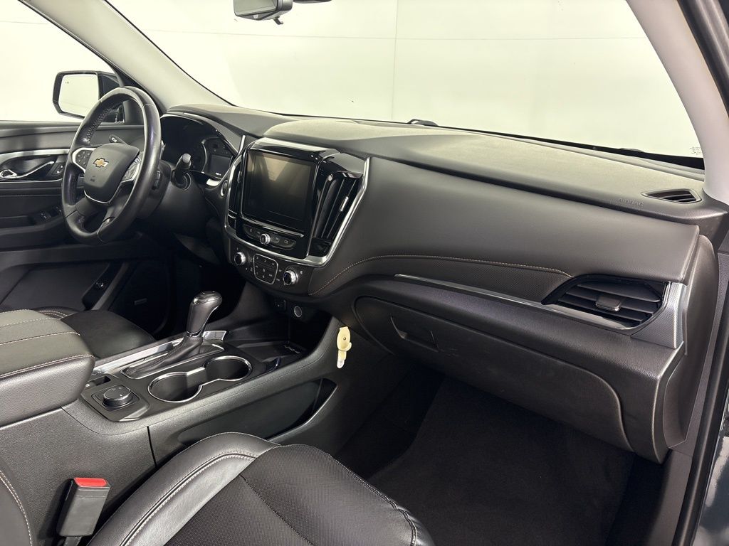 Thumbnail: 2018 Chevrolet Traverse - 13