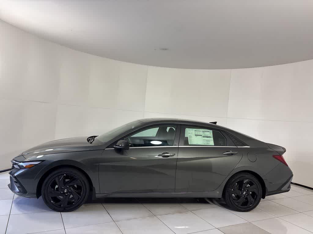 New 2026 Hyundai Elantra SEL Sport Premium Sedan